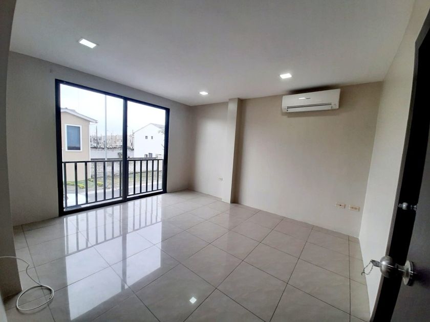 Casa en venta Salitre 6, Guayaquil, Ecuador