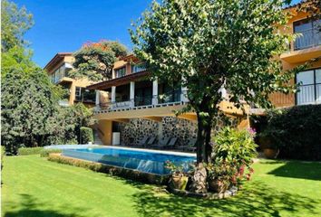 Casa en  Santa María Ahuacatlan, Valle De Bravo