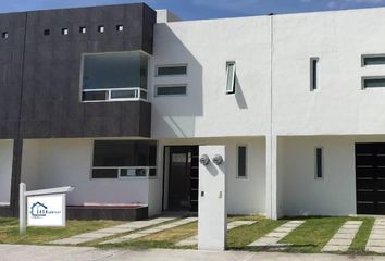 Casa en  El Pueblito, Corregidora, Corregidora, Querétaro