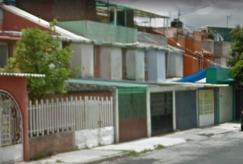 Casa en  Avenida Valle Del Yang Tsé, Aragon, Valle De Aragón, Nezahualcóyotl, México, 57100, Mex