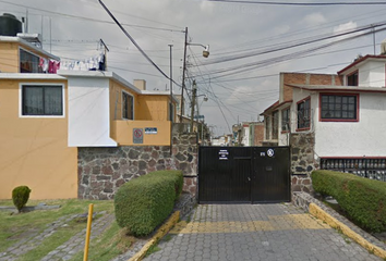 Casa en fraccionamiento en  Privada Lote 6 C 1-20, Fraccionamiento Real De San Javier, Metepec, México, 52169, Mex