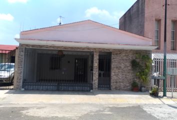 Casa en fraccionamiento en  Calle Quetzales 11-16, Fraccionamiento Las Alamedas, Atizapán De Zaragoza, México, 52970, Mex