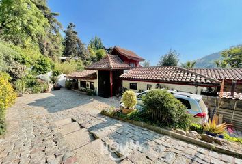 Casa en  Lo Barnechea, Provincia De Santiago