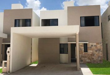 Casa en condominio en  Calle 34 679, Mérida, Yucatán, 97249, Mex