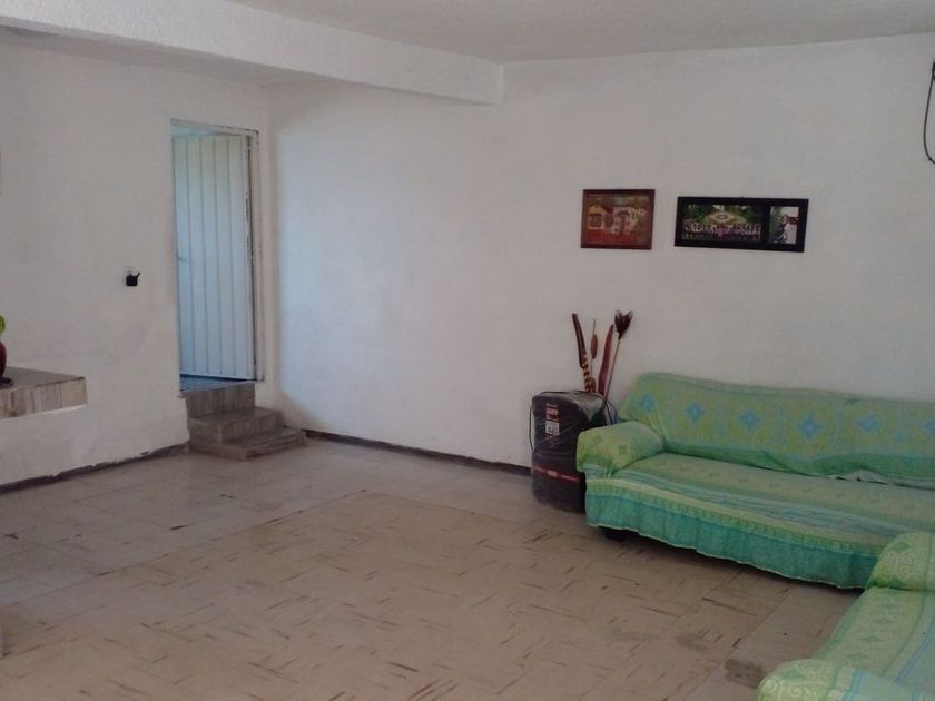 venta Casa en Ampliación Santa Cruz Tlapacoya, Ixtapaluca (EB-LR4390s)-  