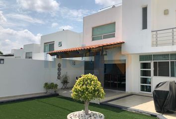 Casa en  Fraccionamiento Cumbres Del Lago, Municipio De Querétaro