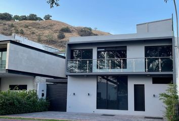 Casa en condominio en  Boulevard Quintanar De La Rioja, Fraccionamiento La Rioja, Tlajomulco De Zúñiga, Jalisco, 45645, Mex