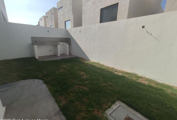 Casa en  Avenida Santa Catarina, Fraccionamiento Villas Del Mesón, Querétaro, 76226, Mex