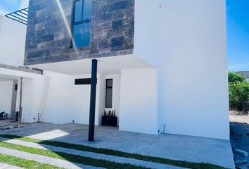 Casa en  Calzada De Guadalupe 144-144, Bellas Lomas De San Juan De Guadalupe, San Luis Potosí, 78380, Mex