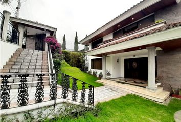 Casa en  Lomas De Monteserrin, Monteserrin, Jipijapa, Quito