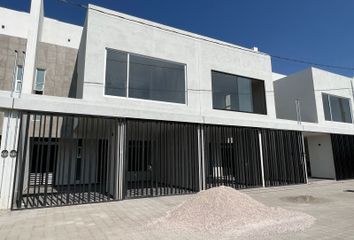 Casa en condominio en  Tlaxcalancingo, San Bernardino Tlaxcalancingo, Puebla, México