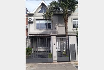 Triplex en Venta Villa Sarmiento / Moron (A120 3350)