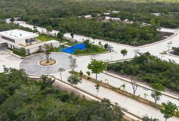 Lote de Terreno en  Club De Golf La Ceiba, Mérida, Yucatán