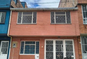 Casa en Álamos Norte, Bogotá