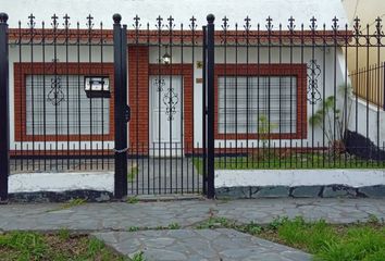Casa en  Villa Libertad, Partido De General San Martín