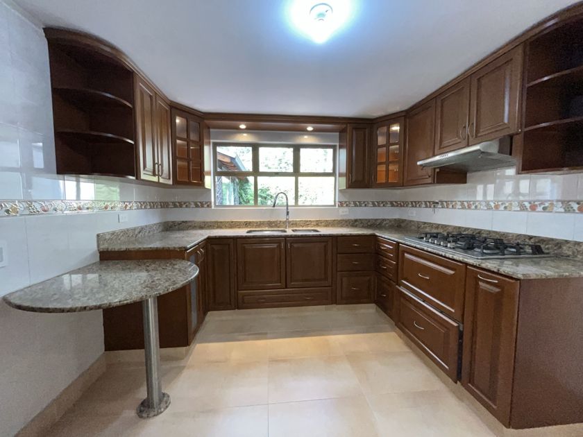 Casa en arriendo Envigado, Antioquia