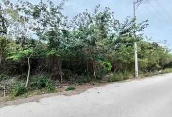 Lote de Terreno en  Tixcacal Opichen, Mérida, Yucatán