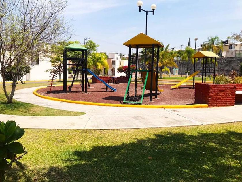 venta Casa en Pueblo Atlacholoaya, Xochitepec, Morelos (MX22MV4267