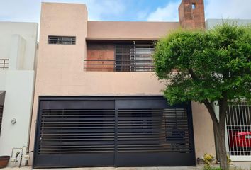 24 casas en venta en Cerrada de Anáhuac Sector Conteporáneo, General  Escobedo 