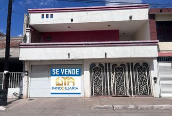 Casa en  Avenida Presidente Adolfo Ruiz Cortines, 12 De Diciembre, Culiacán, Sinaloa, 80296, Mex