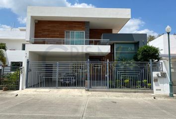 Casa en fraccionamiento en  Jardines De Tuxpan, Tuxpan, Veracruz