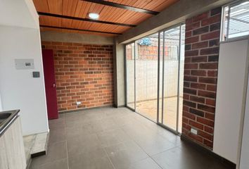 Apartment for rent in Cuarto de Legua, Cali