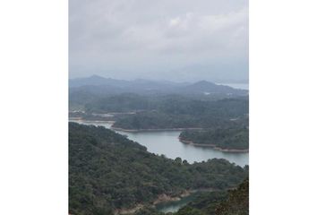 Lote de Terreno en  Guatapé, Antioquia