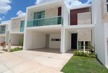 Casa en  Cumbres De Altabrisa, Mérida, Yucatán
