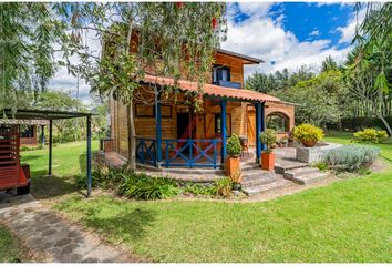 Hacienda-Quinta en  El Cabo, Paute