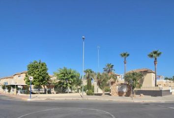 Bungalow en  Distrito 2 - Urbanizaciones - Los Naúfragos, Torrevieja