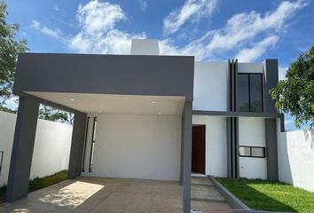 Casa en  Calle 65, Cholul, Mérida, Yucatán, 97306, Mex