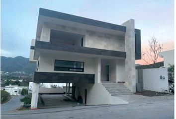 Casa en  Avenida Acueducto, Carretera Nacional, Los Cristales, Monterrey, Nuevo León, 64985, Mex