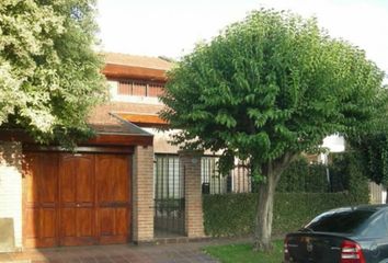 Casa en  Castelar, Partido De Morón