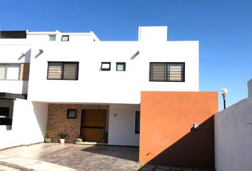 Casa en fraccionamiento en  Valle Tinto Residencial, Camino Alfraccionamiento, Valle Tinto, Querétaro, México