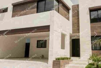 Casa en fraccionamiento en  Avenida Acueducto, Carretera Nacional, Los Cristales, Monterrey, Nuevo León, 64985, Mex