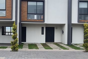 Casa en condominio en  Avenida Arbolada, Fracc Bosques De Cantabria, Toluca, México, 50210, Mex