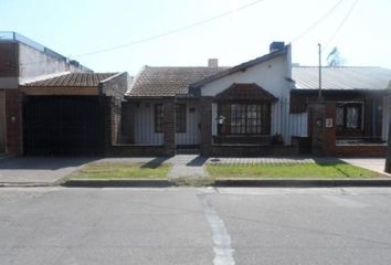 Casa en  Castelar, Partido De Morón