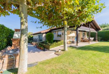 Chalet en  Ayegui, Navarra