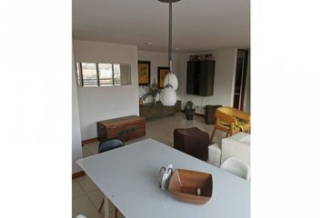 Apartamento en  Loma De Los Bernal, Medellín