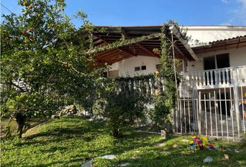 Casa en  Pinares, Sur, Armenia