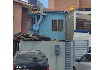 Casa en  Valle Dorado I, Juárez, Chihuahua