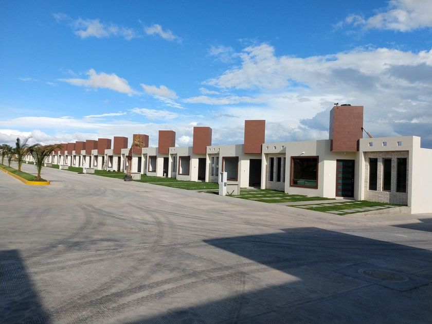 Casa en venta Calle General Anaya, Fraccionamiento Veneto, Zempoala, Hidalgo, 43845, Mex