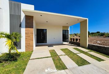 Casa en  Calle Magistrado Lic. Manuel Hermosillo, Vista Bugambilias, Villa De Álvarez, Colima, 28979, Mex