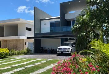Casa en condominio en  Lagos Del Sol, Cancún, Quintana Roo