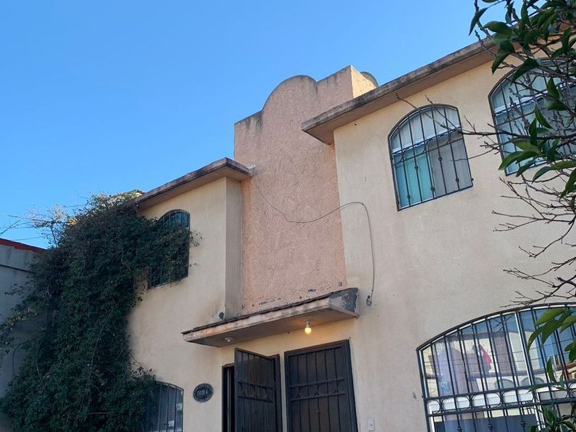 venta Casa en Lomas Virreyes, Tijuana (EB-KK3910s)