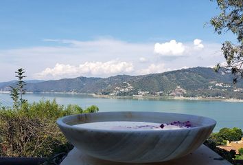 Casa en condominio en  Calle A La Peña, Peña Blanca, Valle De Bravo, México, 51202, Mex