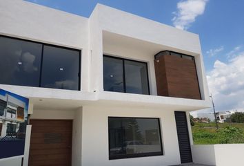 Casa en  Boulevard Universitario, Fraccionamiento Nuevo Paraíso, Querétaro, 76230, Mex