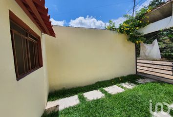 Casa en  Avenida Benito Juárez 36, Teocelo Centro, Teocelo, Veracruz De Ignacio De La Llave, 91615, Mex