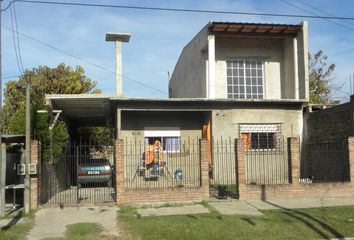 Casa en  Isidro Casanova, La Matanza