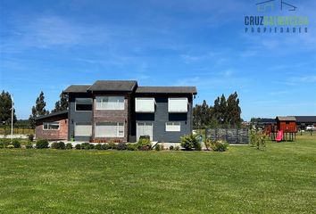 Casa en  Puerto Varas, Llanquihue